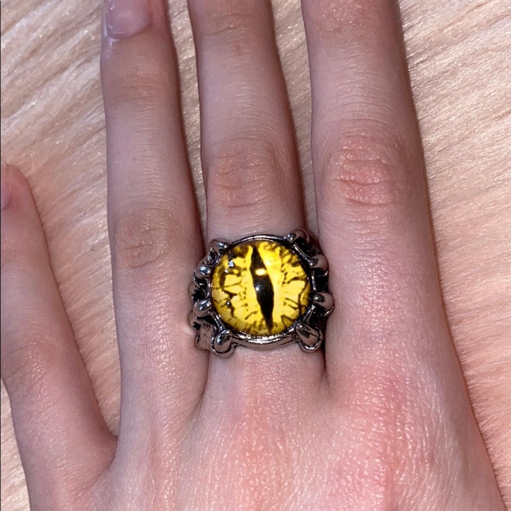 Eye Ring - Picture 2 of 7